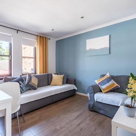 The Douglas - Spacious 2 Bed Apartment In アッディンストン エクステリア 写真