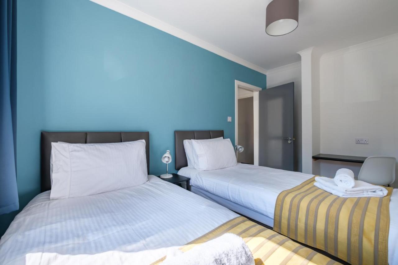 The Douglas - Spacious 2 Bed Apartment In アッディンストン エクステリア 写真