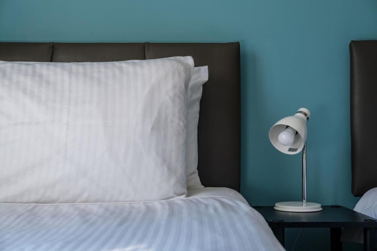 The Douglas - Spacious 2 Bed Apartment In アッディンストン エクステリア 写真