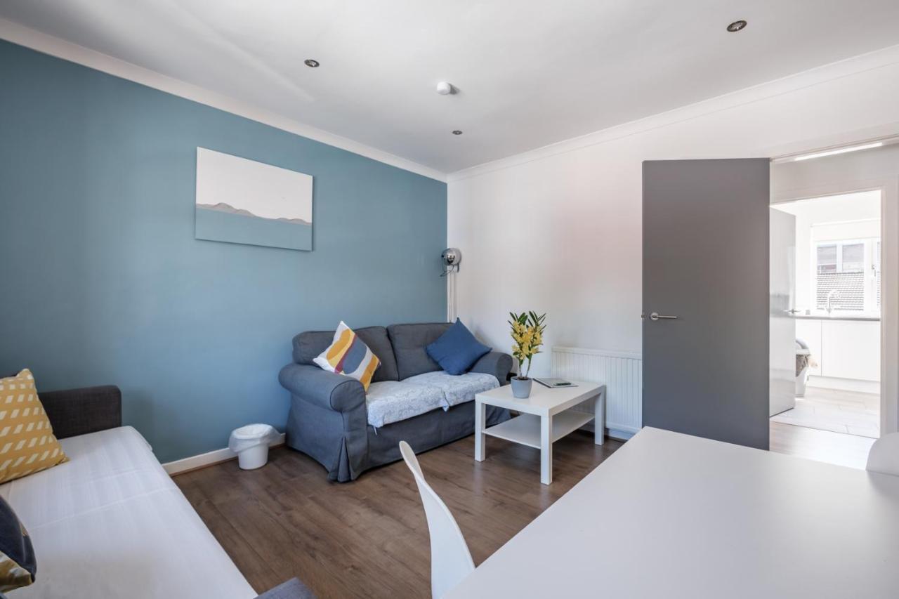 The Douglas - Spacious 2 Bed Apartment In アッディンストン エクステリア 写真
