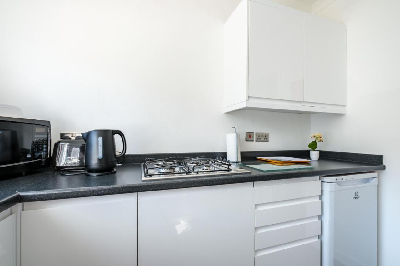 The Douglas - Spacious 2 Bed Apartment In アッディンストン エクステリア 写真