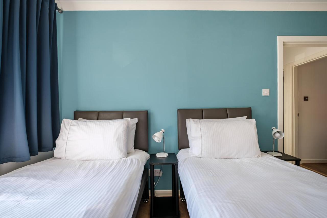 The Douglas - Spacious 2 Bed Apartment In アッディンストン エクステリア 写真