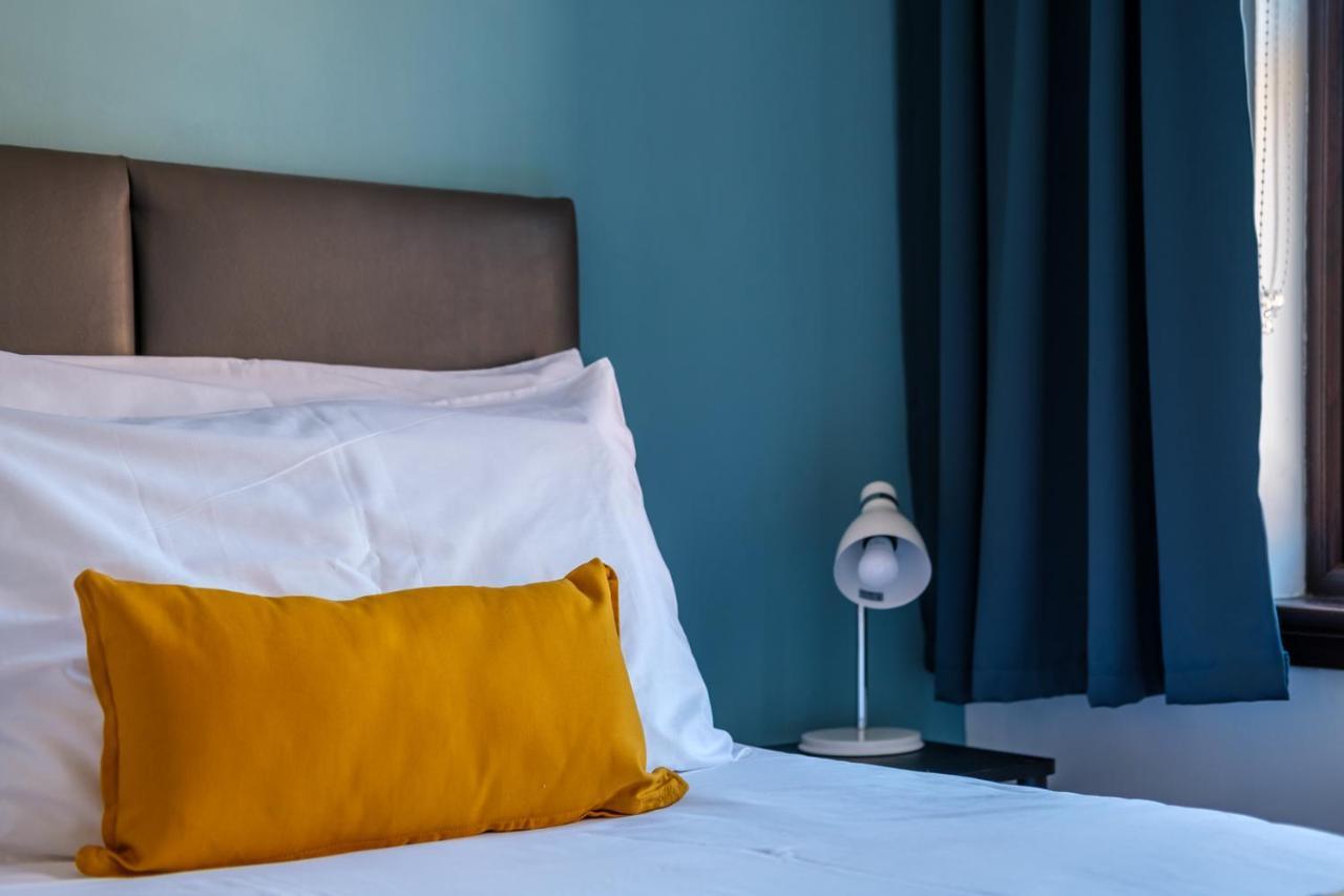 The Douglas - Spacious 2 Bed Apartment In アッディンストン エクステリア 写真