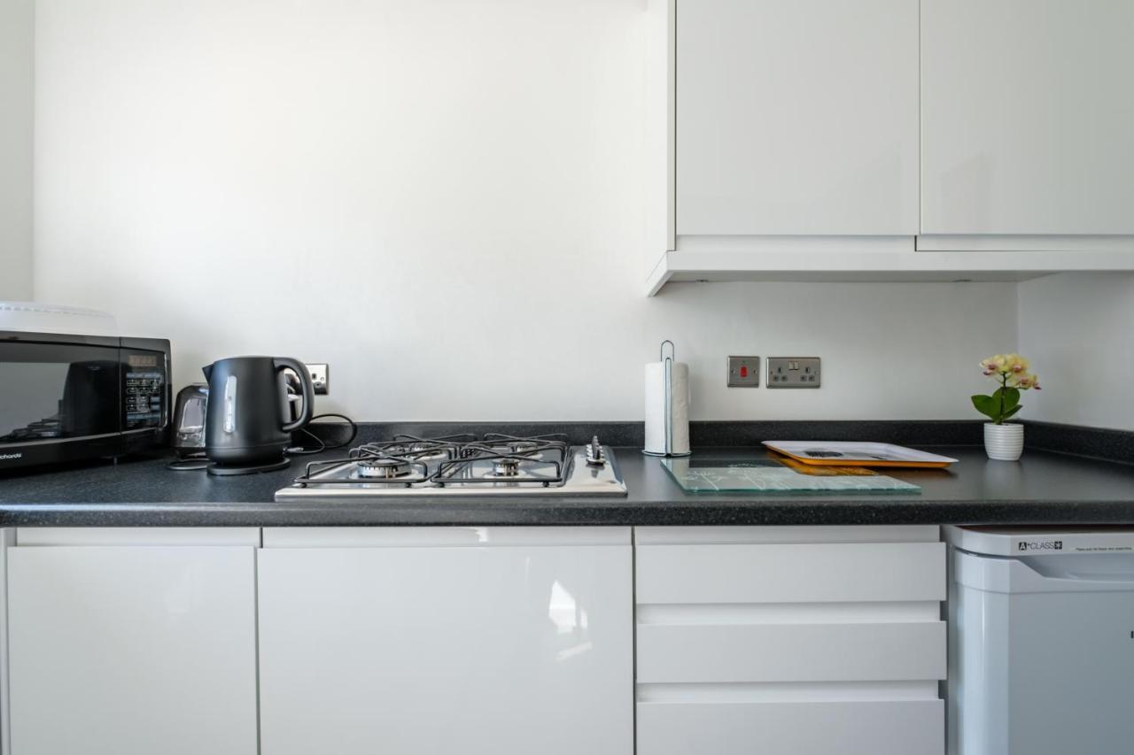 The Douglas - Spacious 2 Bed Apartment In アッディンストン エクステリア 写真