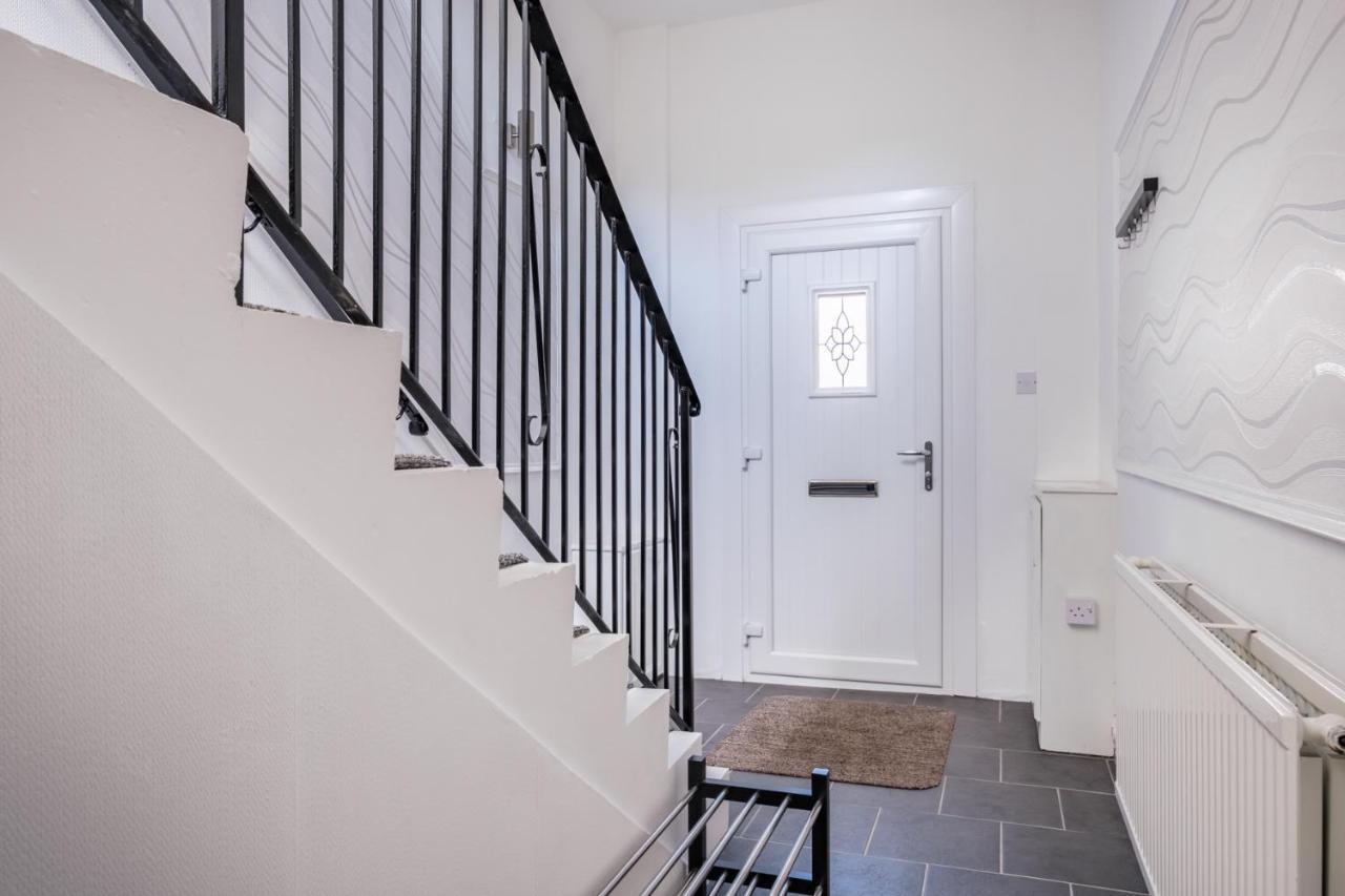 The Douglas - Spacious 2 Bed Apartment In アッディンストン エクステリア 写真